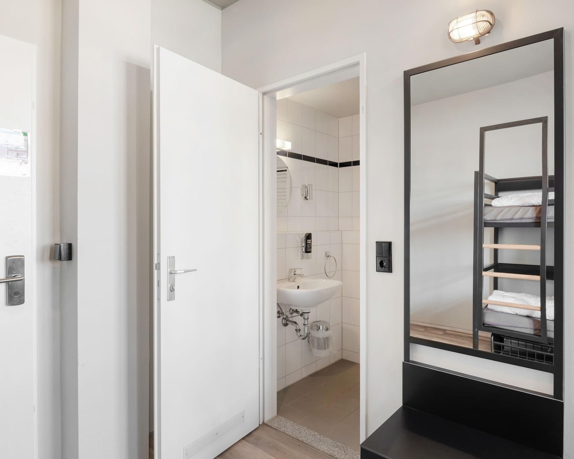 A&O Frankfurt Galluswarte Франкфурт-на-Майне Экстерьер фото