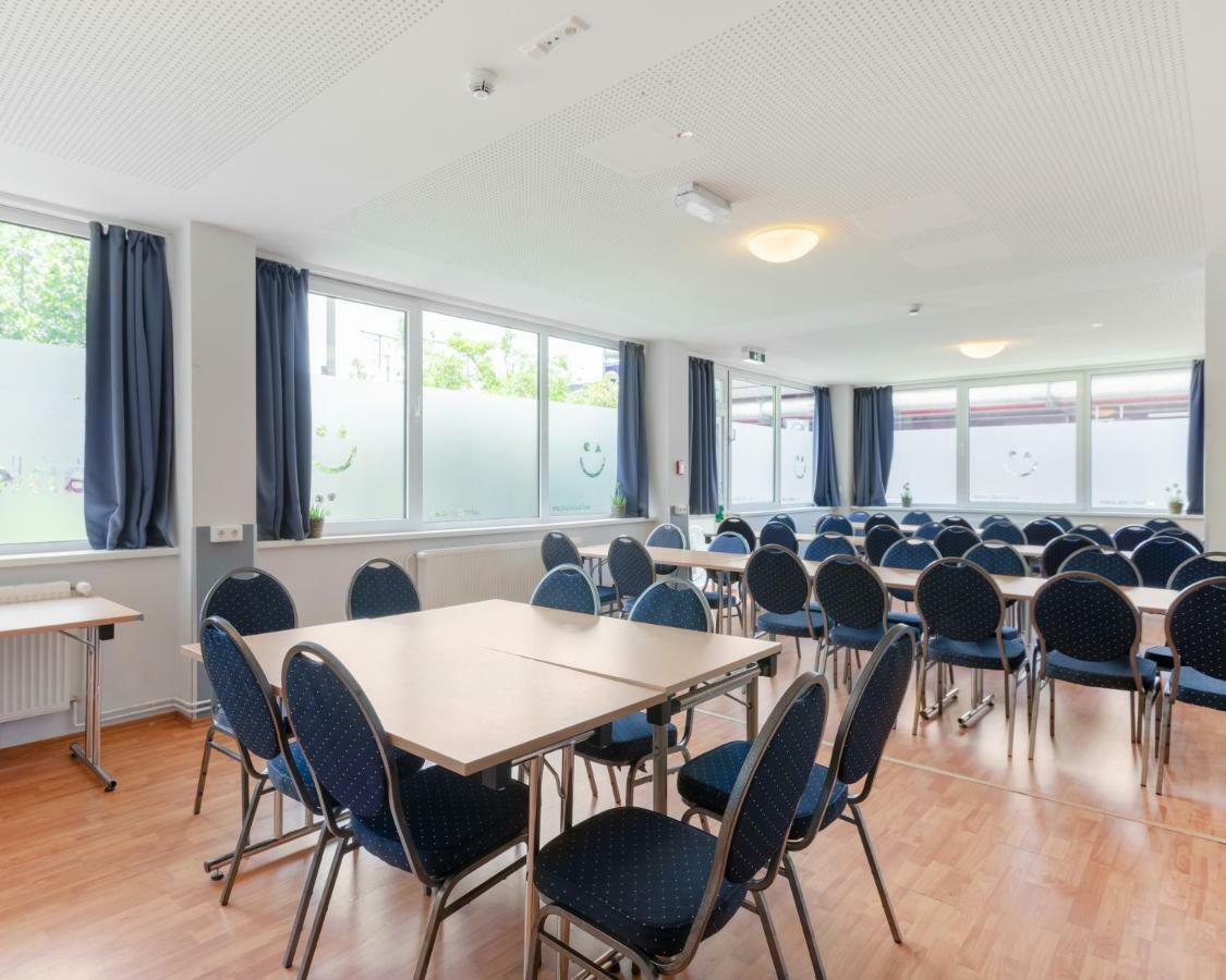 A&O Frankfurt Galluswarte Франкфурт-на-Майне Экстерьер фото